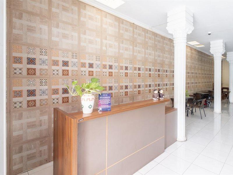 Spot On 2419 Rumah Nugraha Hotel Syariah Yogyakarta Exteriör bild